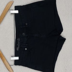 Madewell denim shorts Black cutoff Size 25 inseam 2"